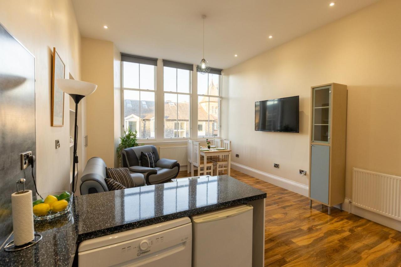 New 2 Bed Apartment With Stunning Views Of Arthur Seat Mountain Эдинбург Экстерьер фото
